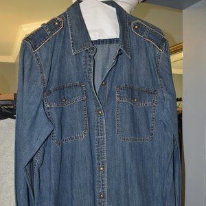 NWOT - Lauren Ralph Lauren Denim Shirt